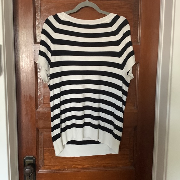Sz 1 torrid striped sweater - Picture 3 of 3